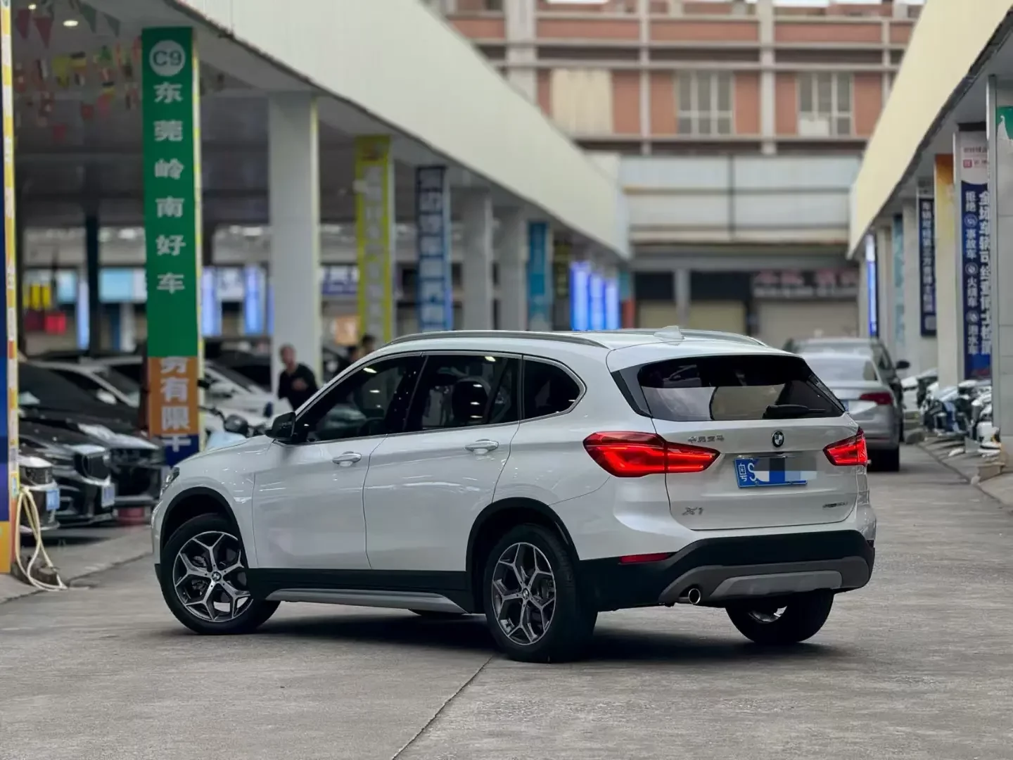 BMW X1