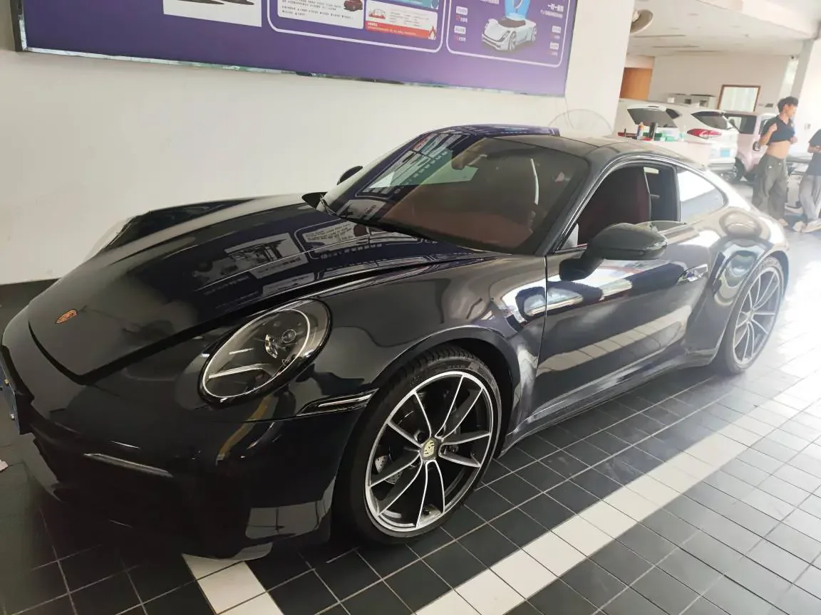 Porsche 911