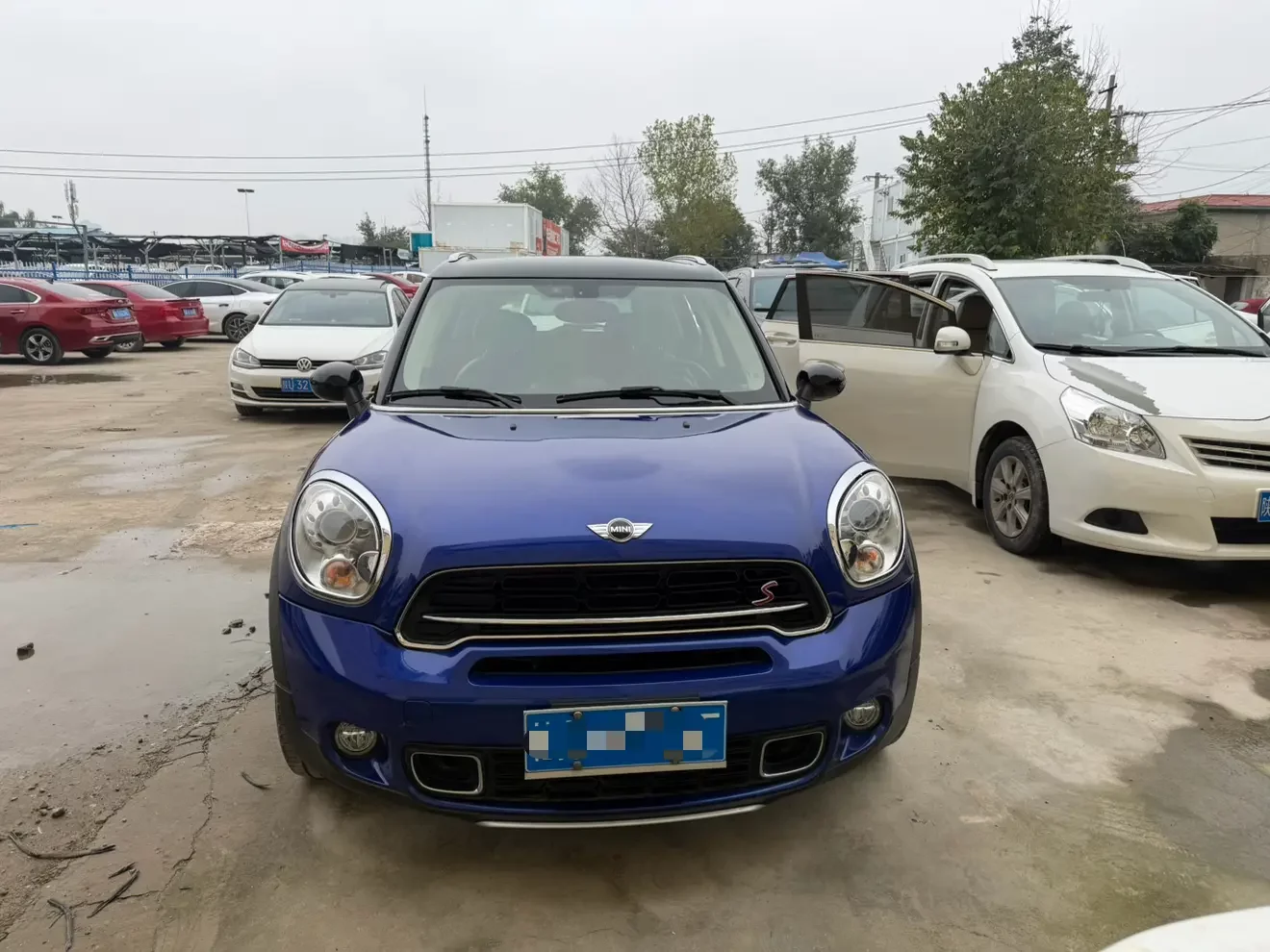 MINI COUNTRYMAN
