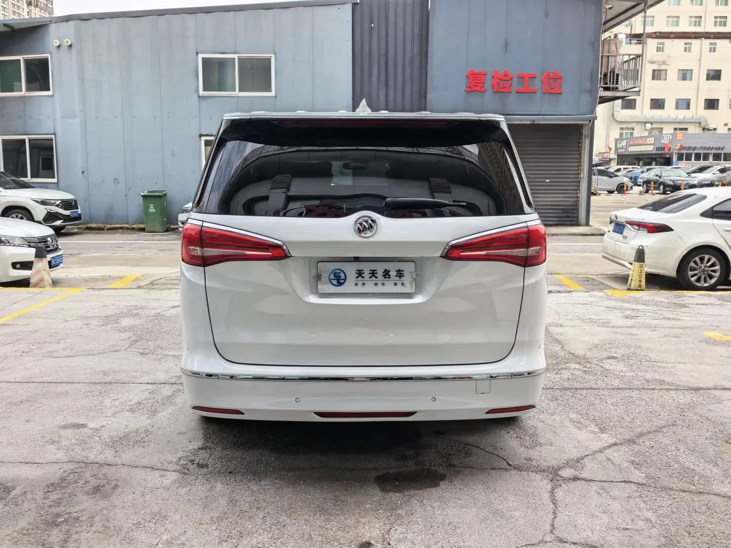 Buick GL8