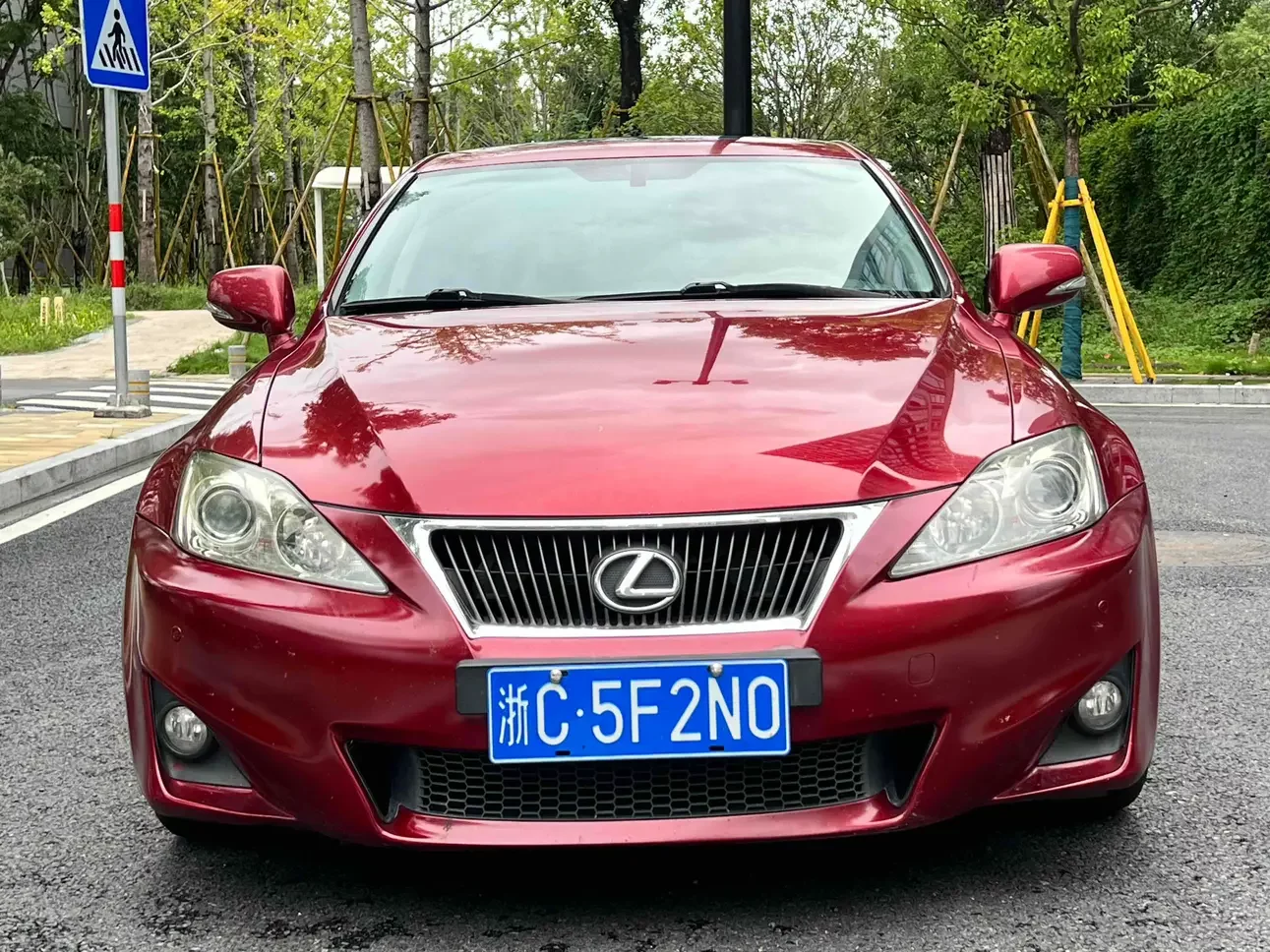Lexus IS