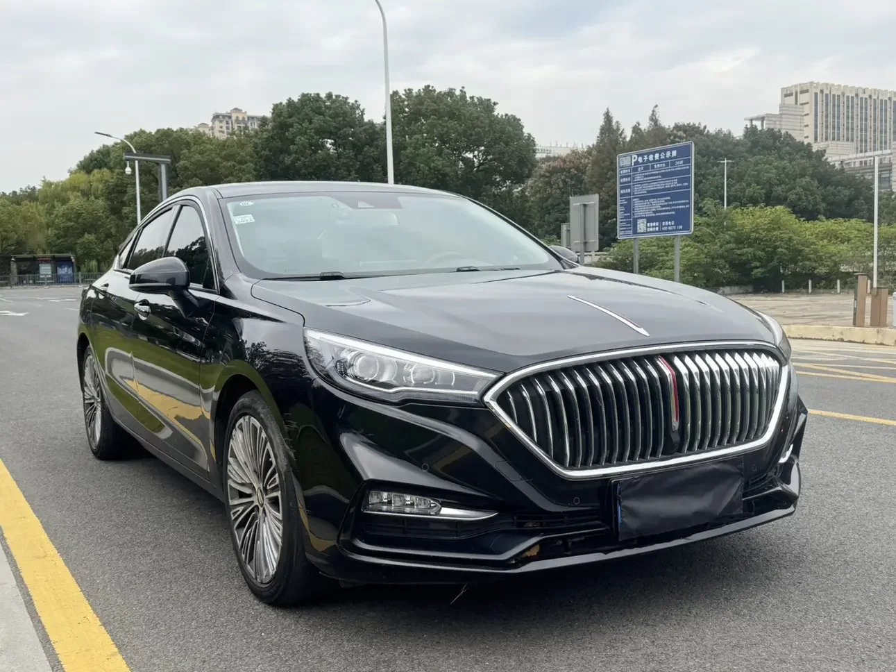 Hongqi H5 classic