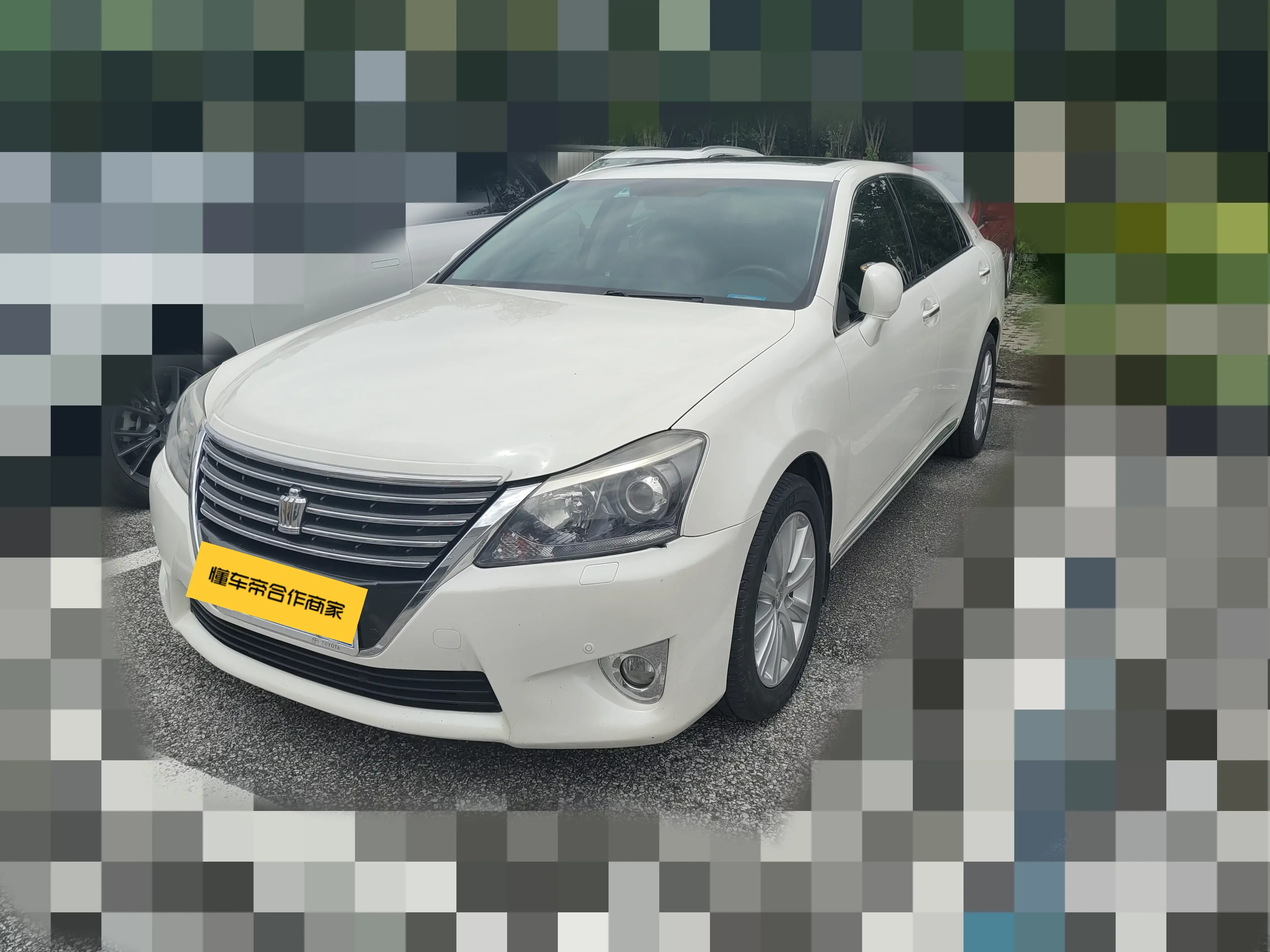Toyota crown