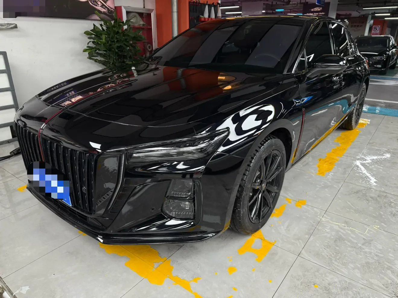 Hongqi H5