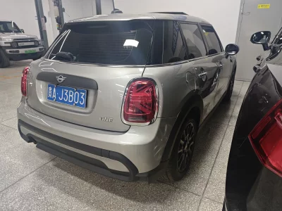 MINI 