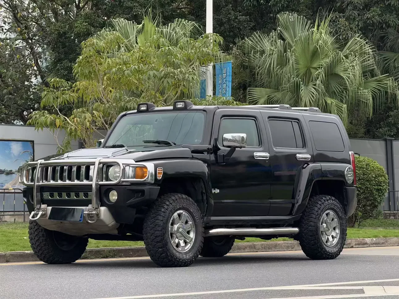 Hummer H3