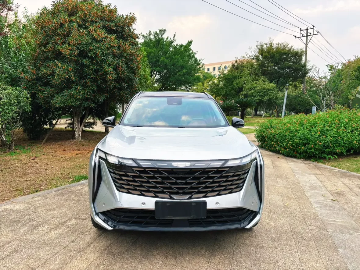 Geely Atlas L
