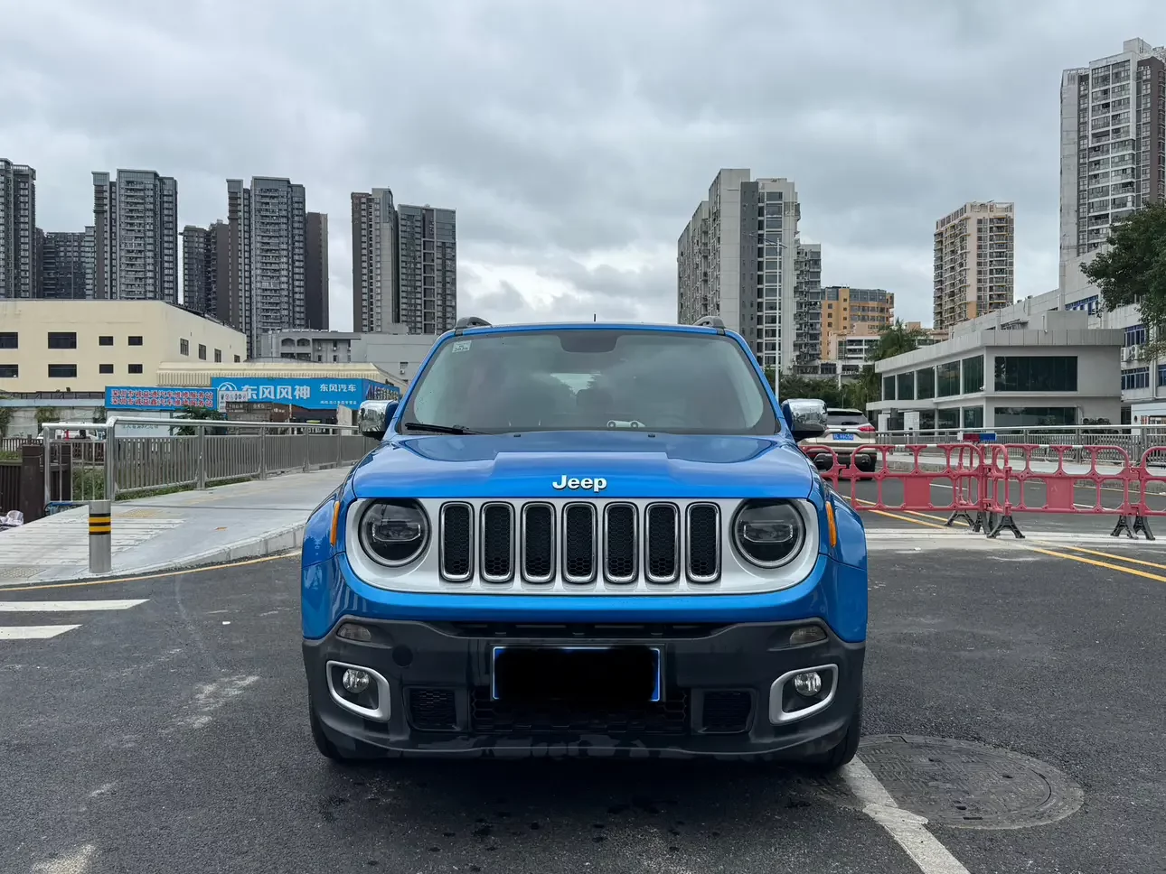 Jeep Freeman