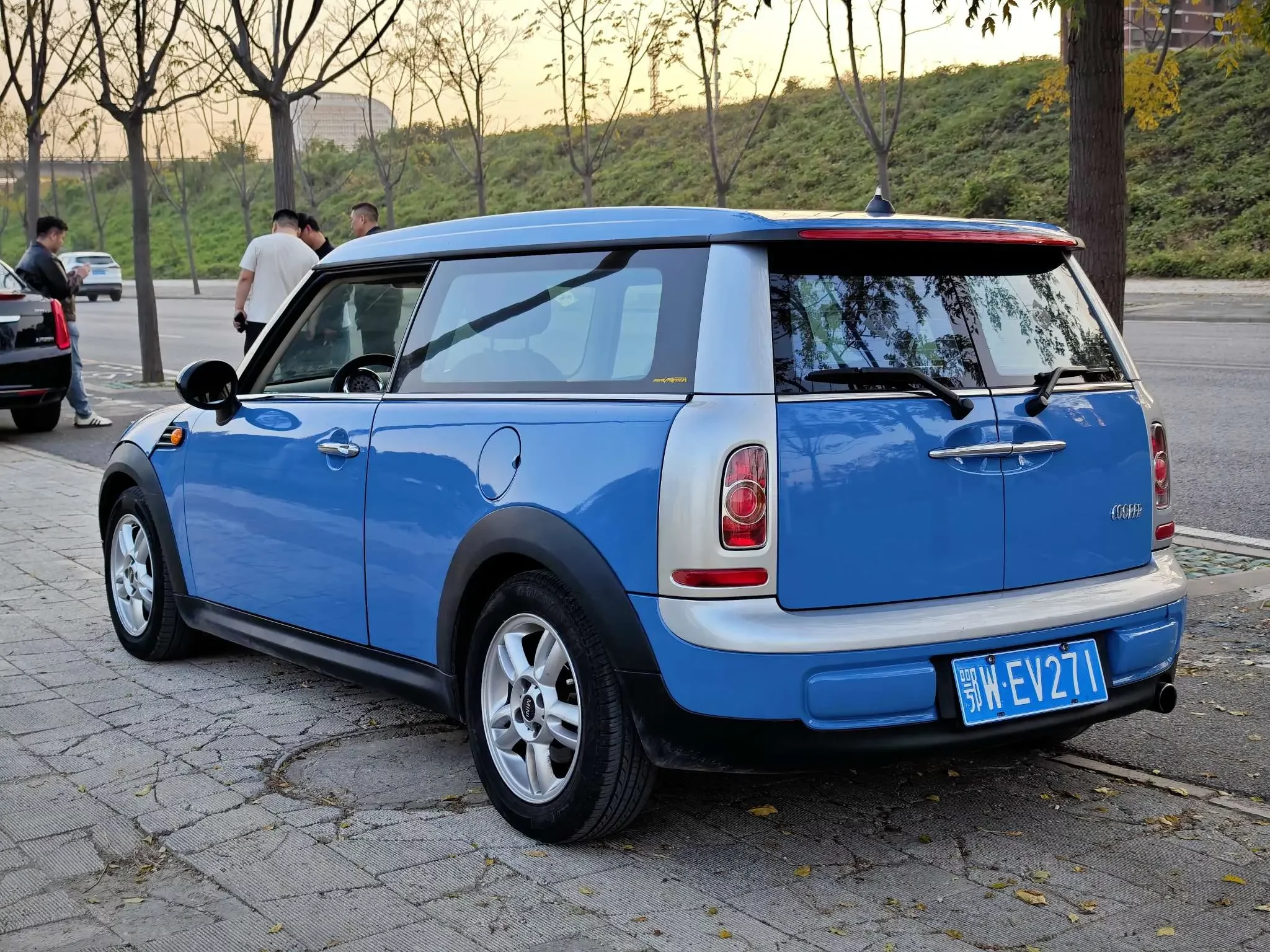 MINI CLUBMAN