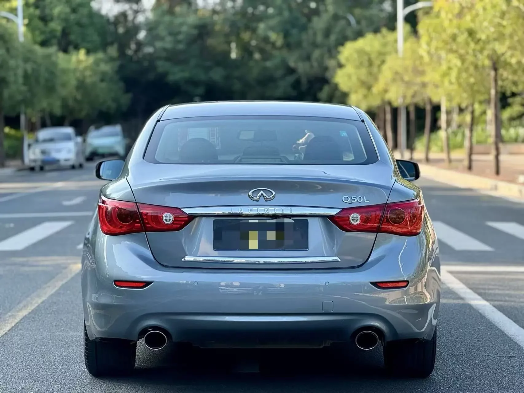 Infiniti Q50L