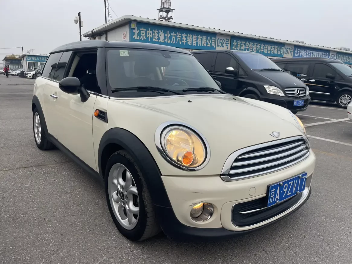 MINI CLUBMAN