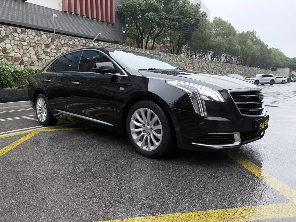 Cadillac XTS