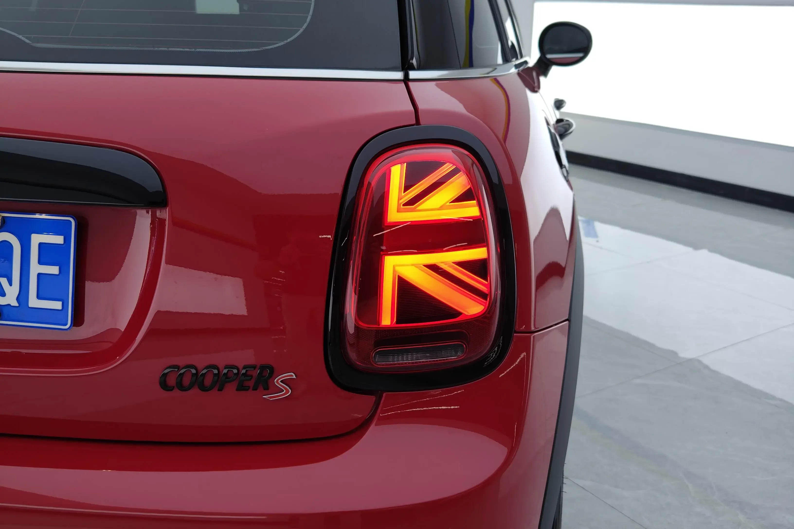 MINI 
