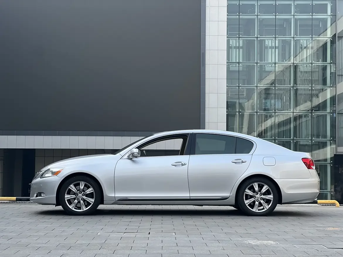 Lexus GS
