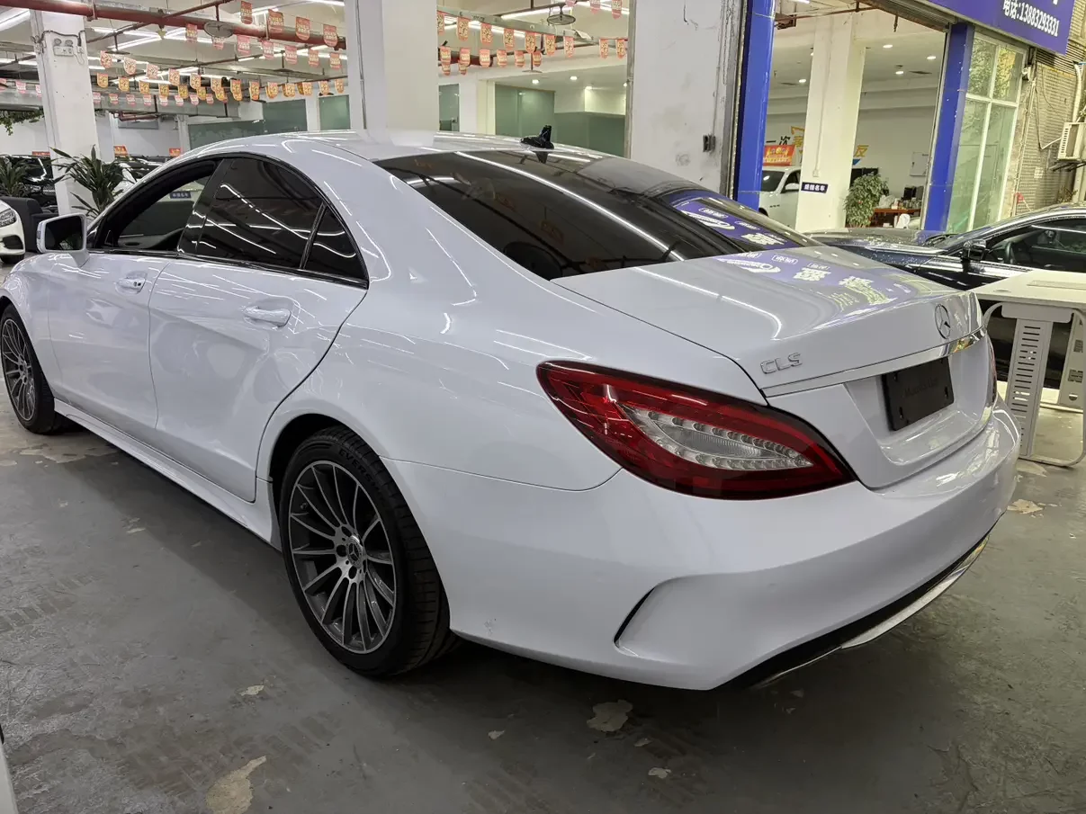 Mercedes-Benz CLS