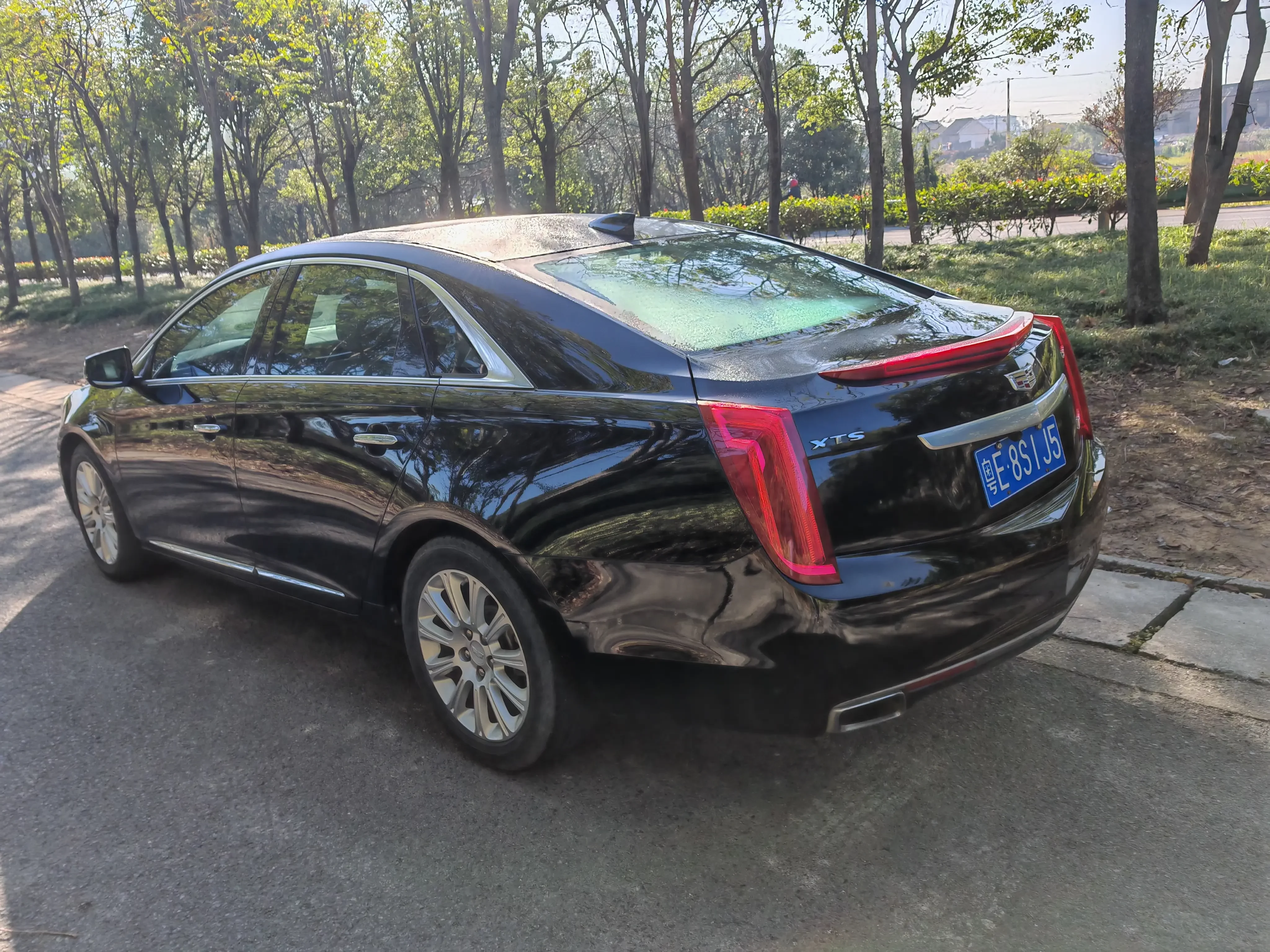 Cadillac XTS