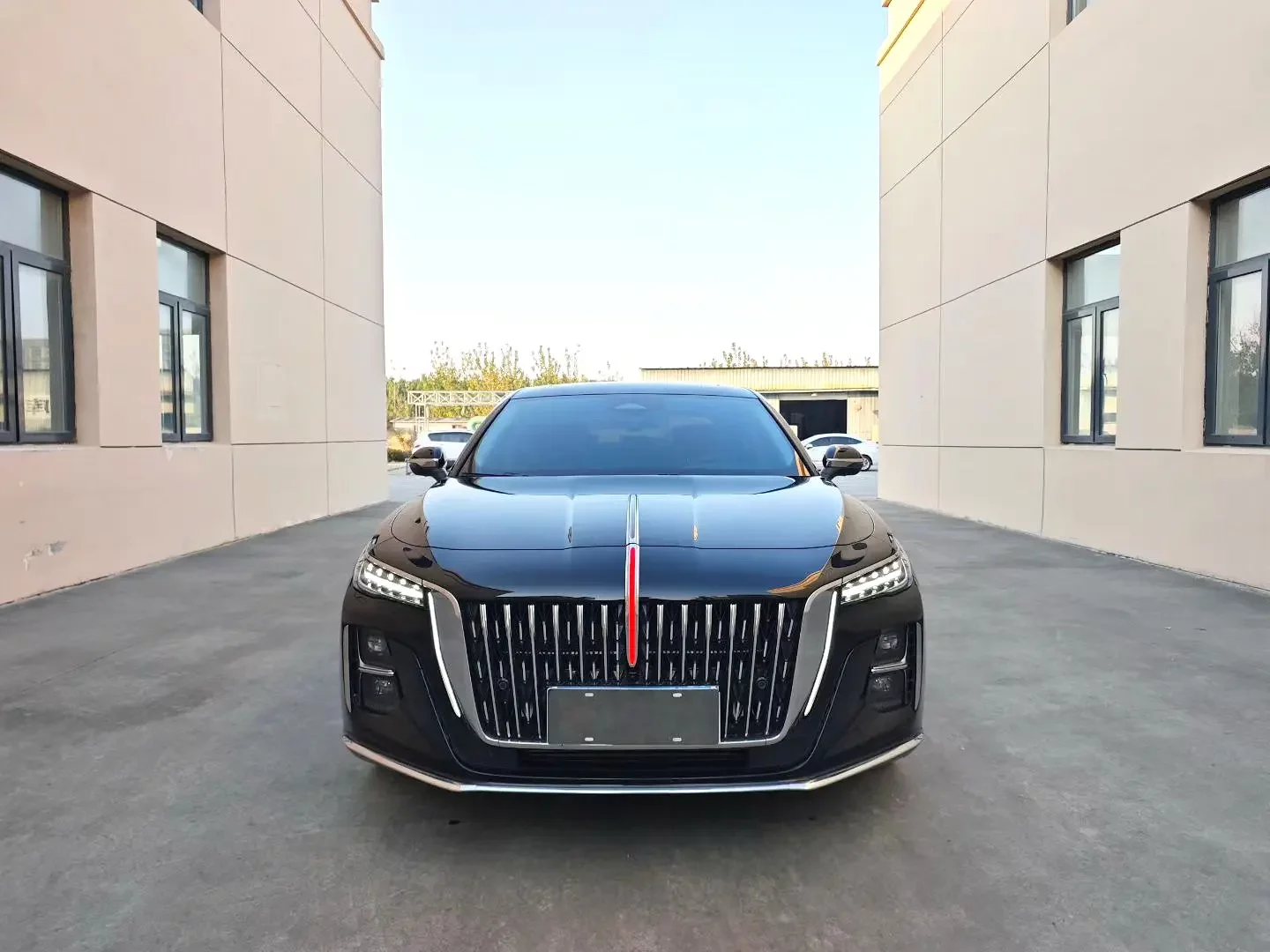 Hongqi H5