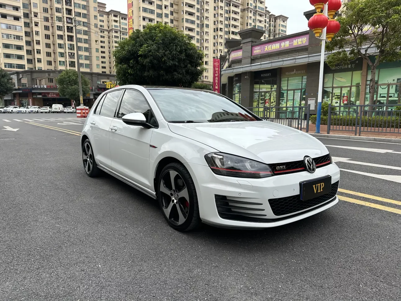 Volkswagen Golf GTI