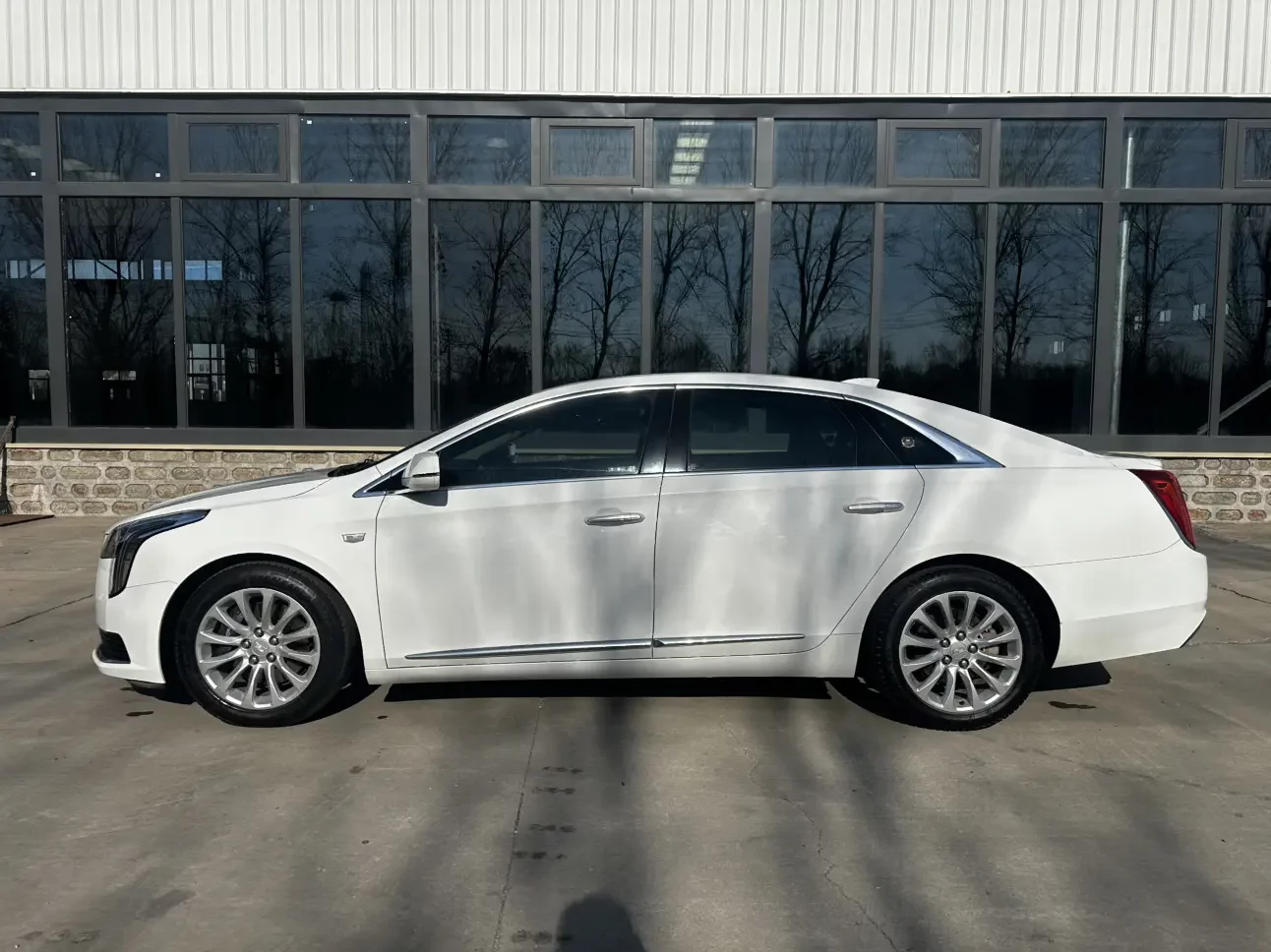 Cadillac XTS