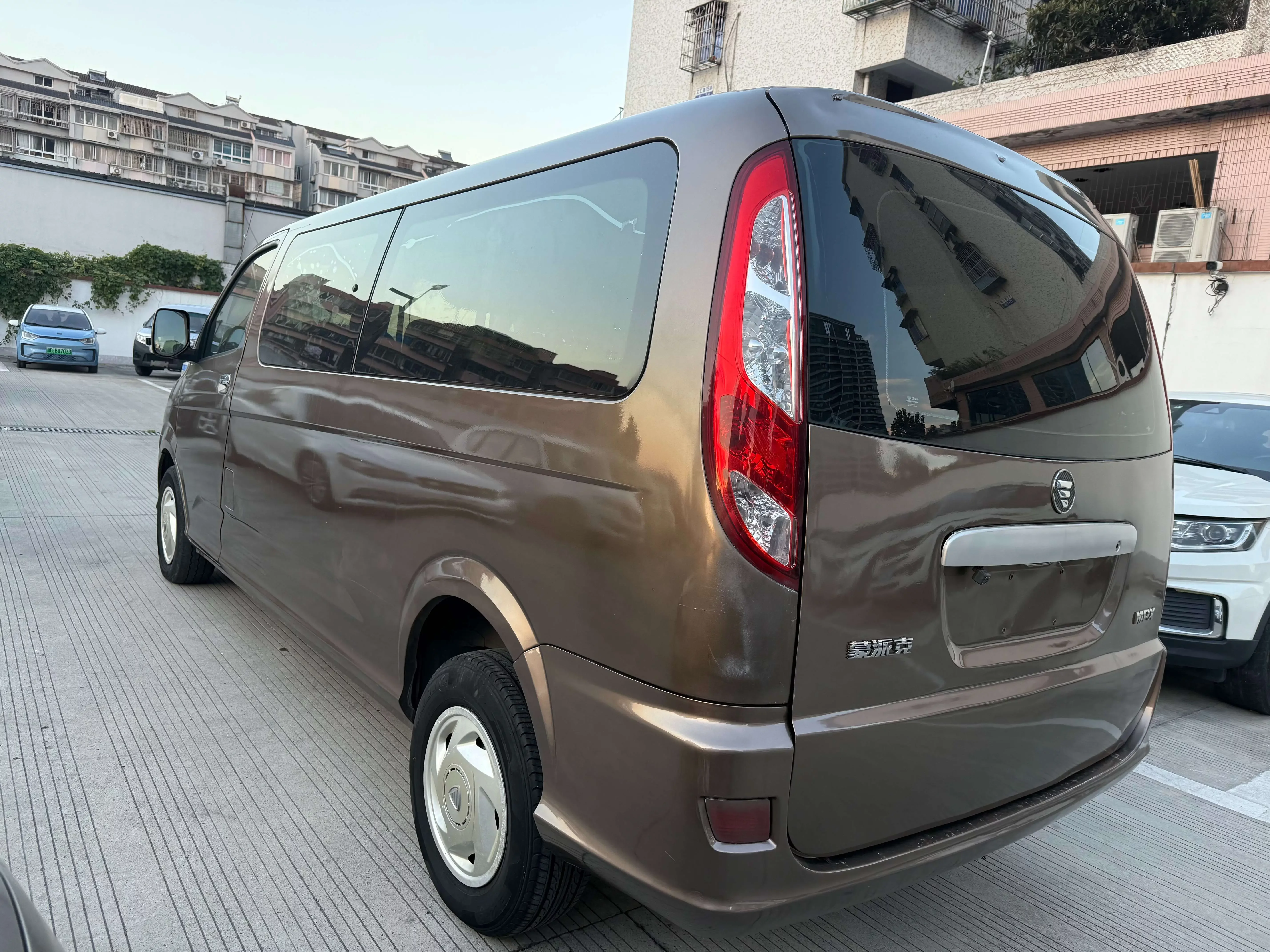 Foton Monpike E