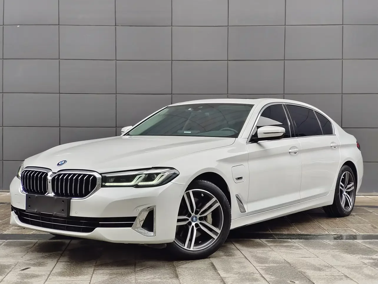 BMW 5 Series PHEV