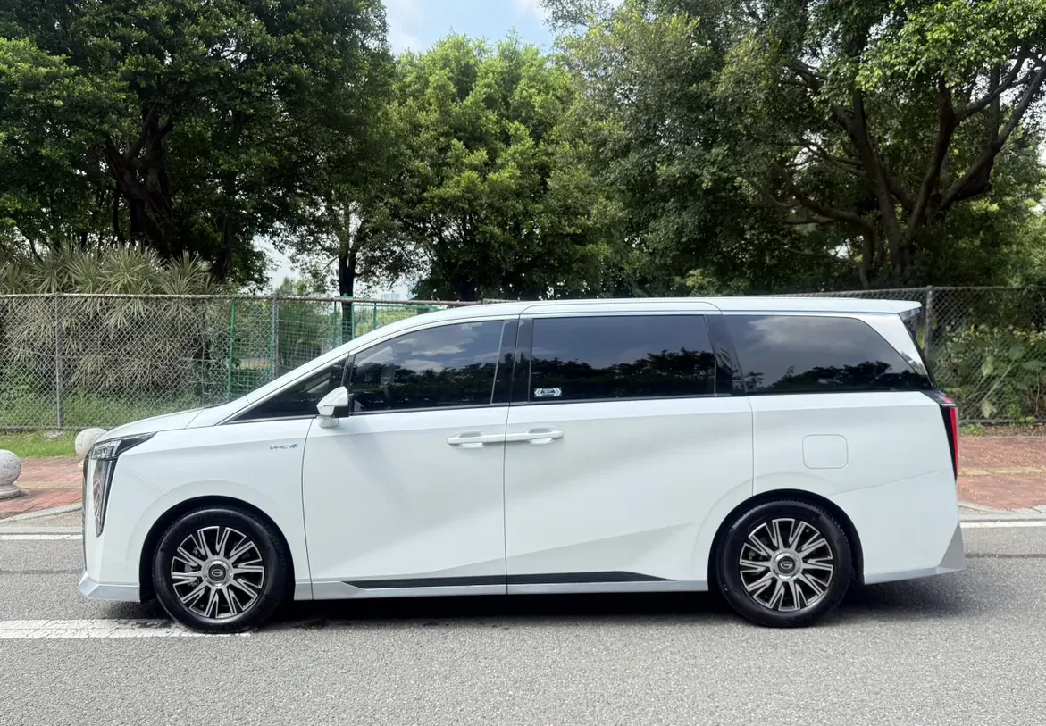 GAC Trumpchi E9 PHEV