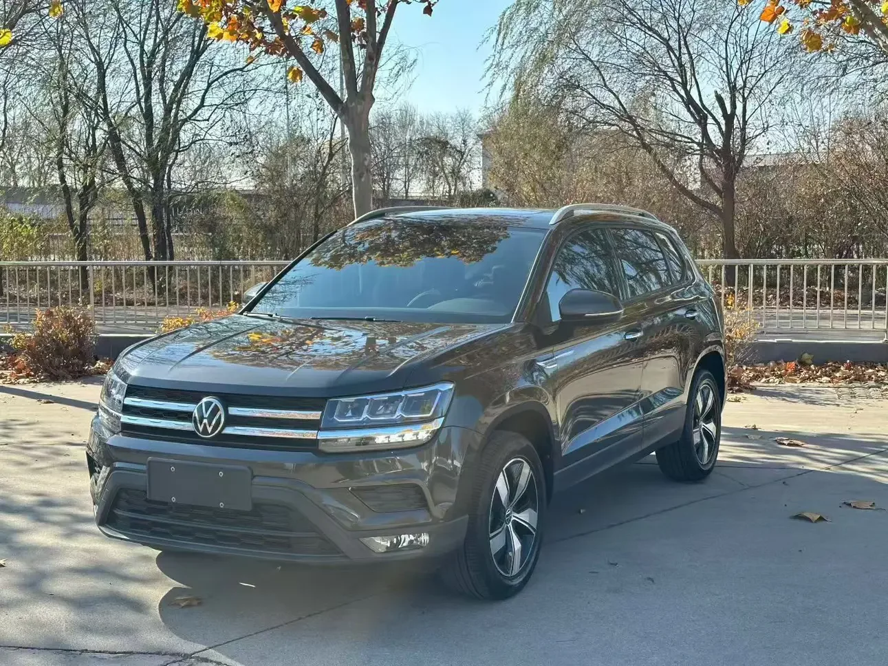 Volkswagen Tharu