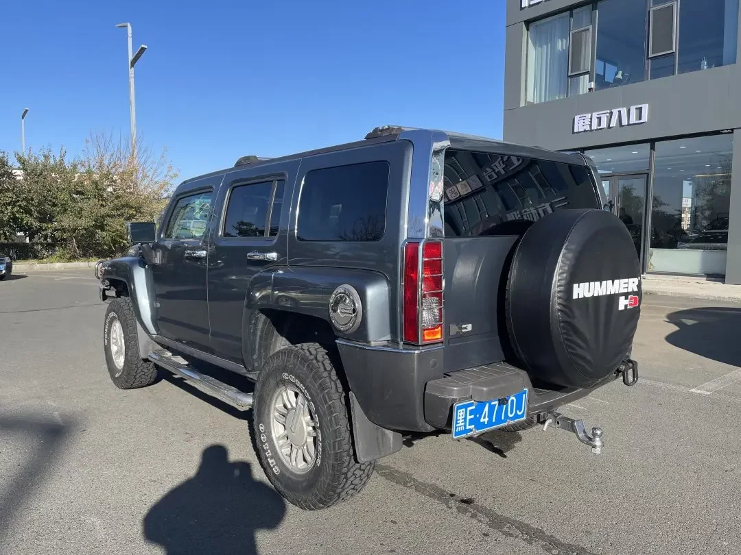 Hummer H3