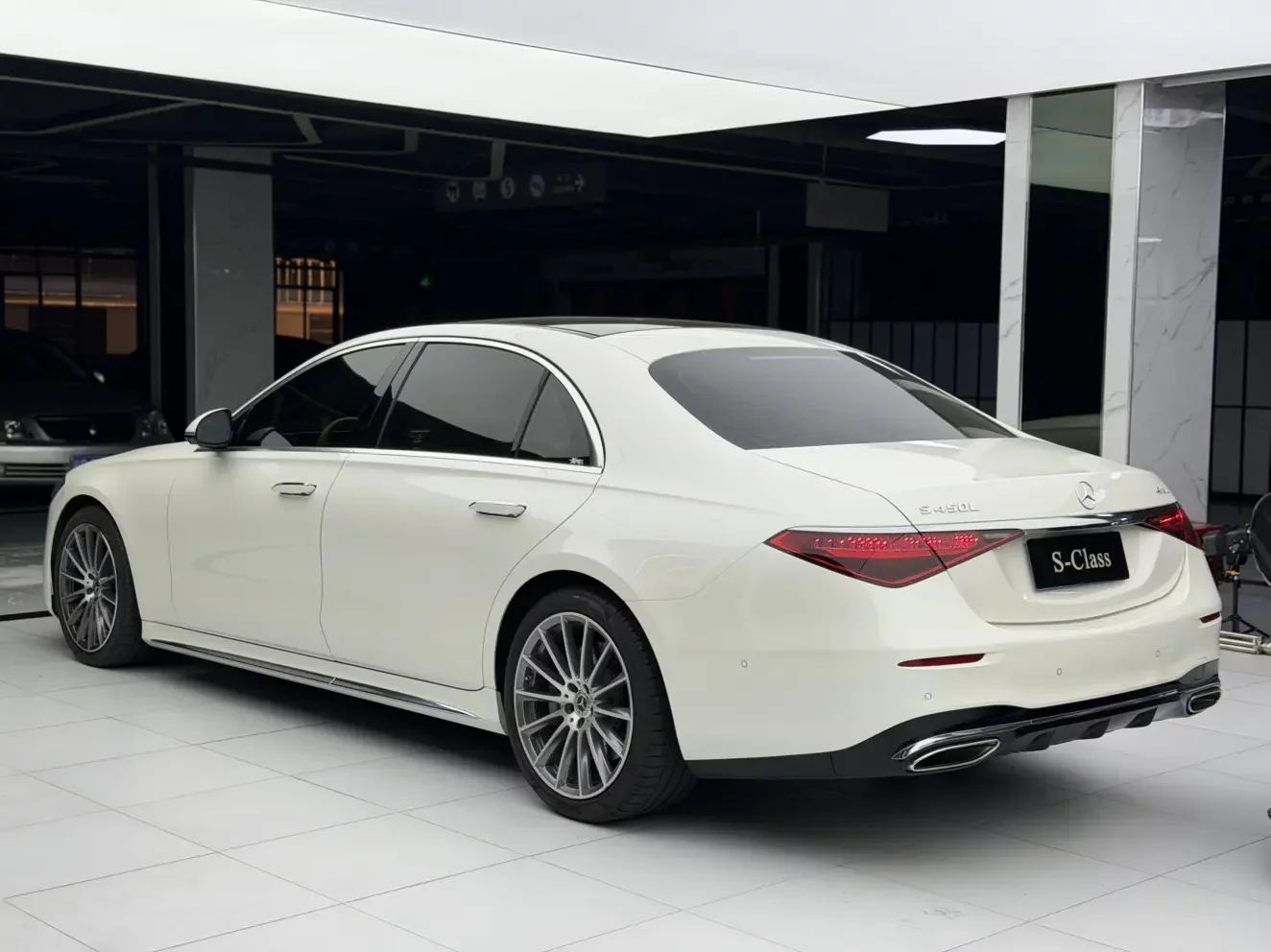 Mercedes-Benz S Class