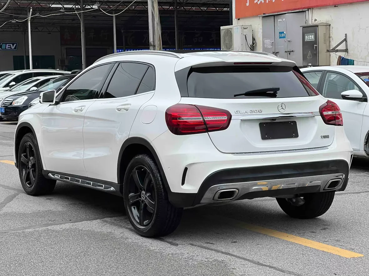 Mercedes-Benz GLA