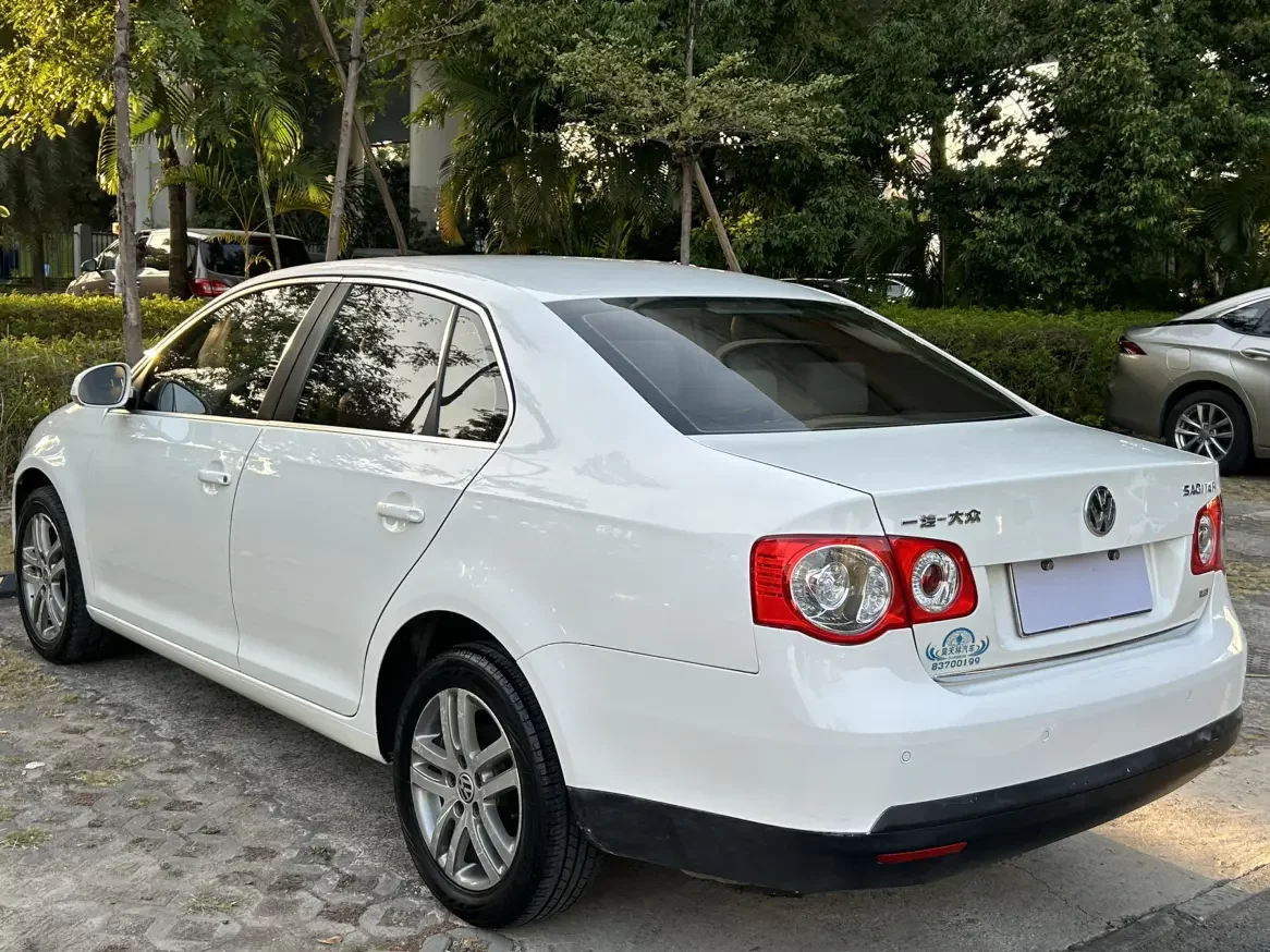 Volkswagen Sagitar