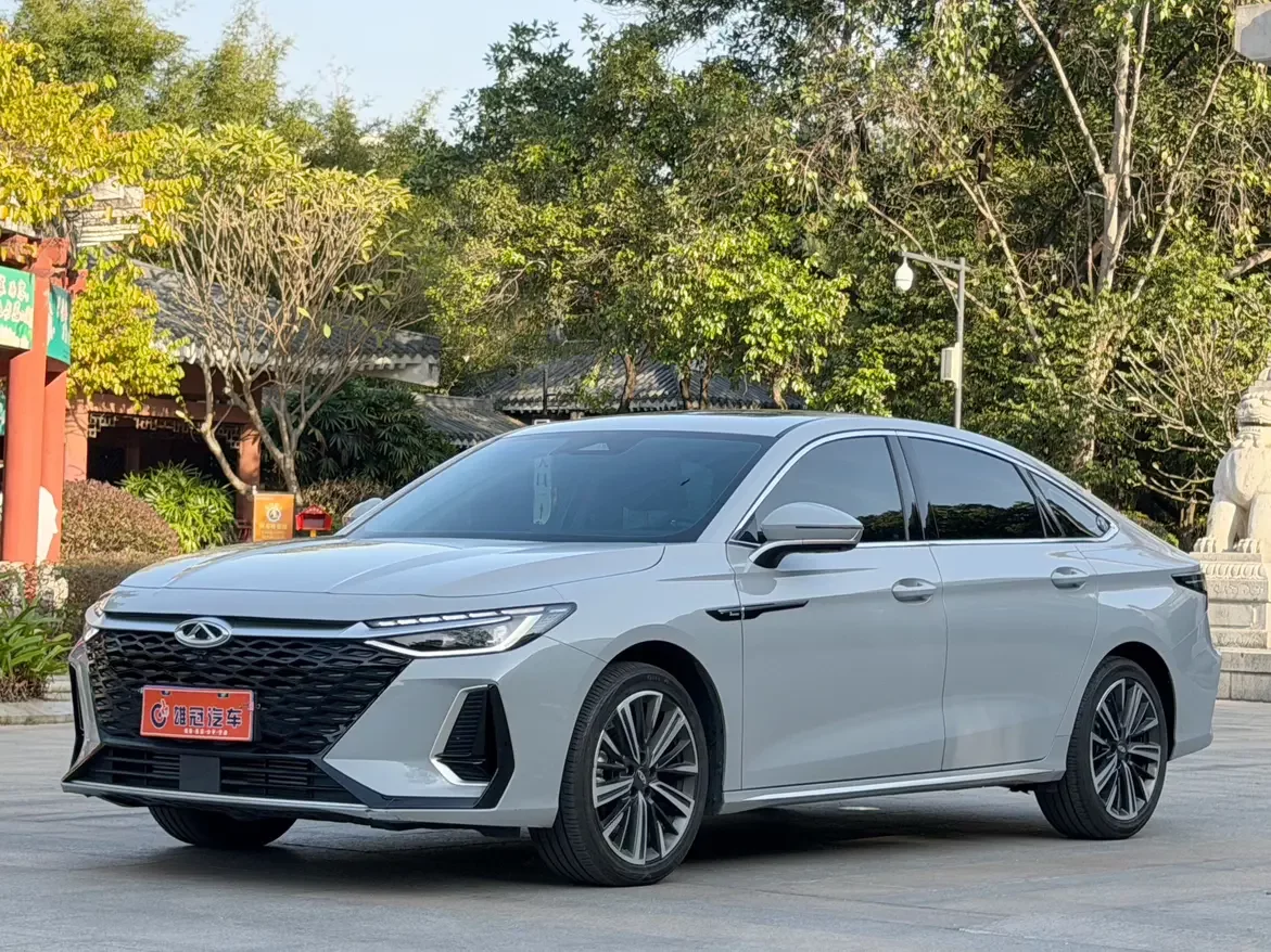 Chery Arrizo 8