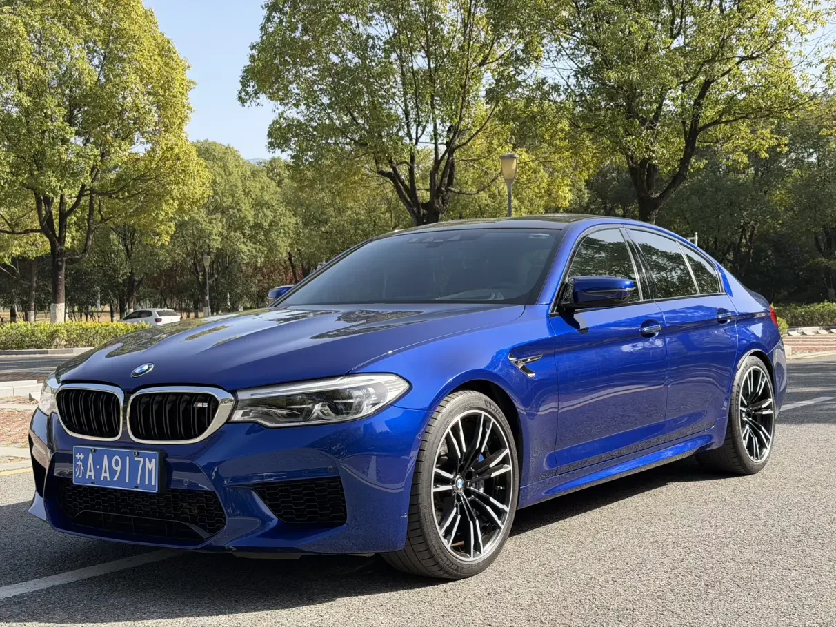 BMW M5