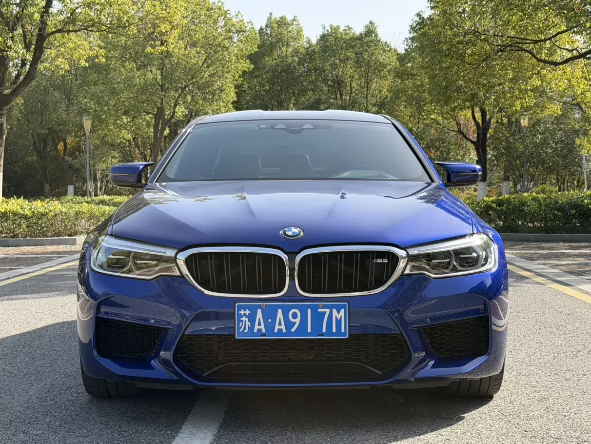 BMW M5