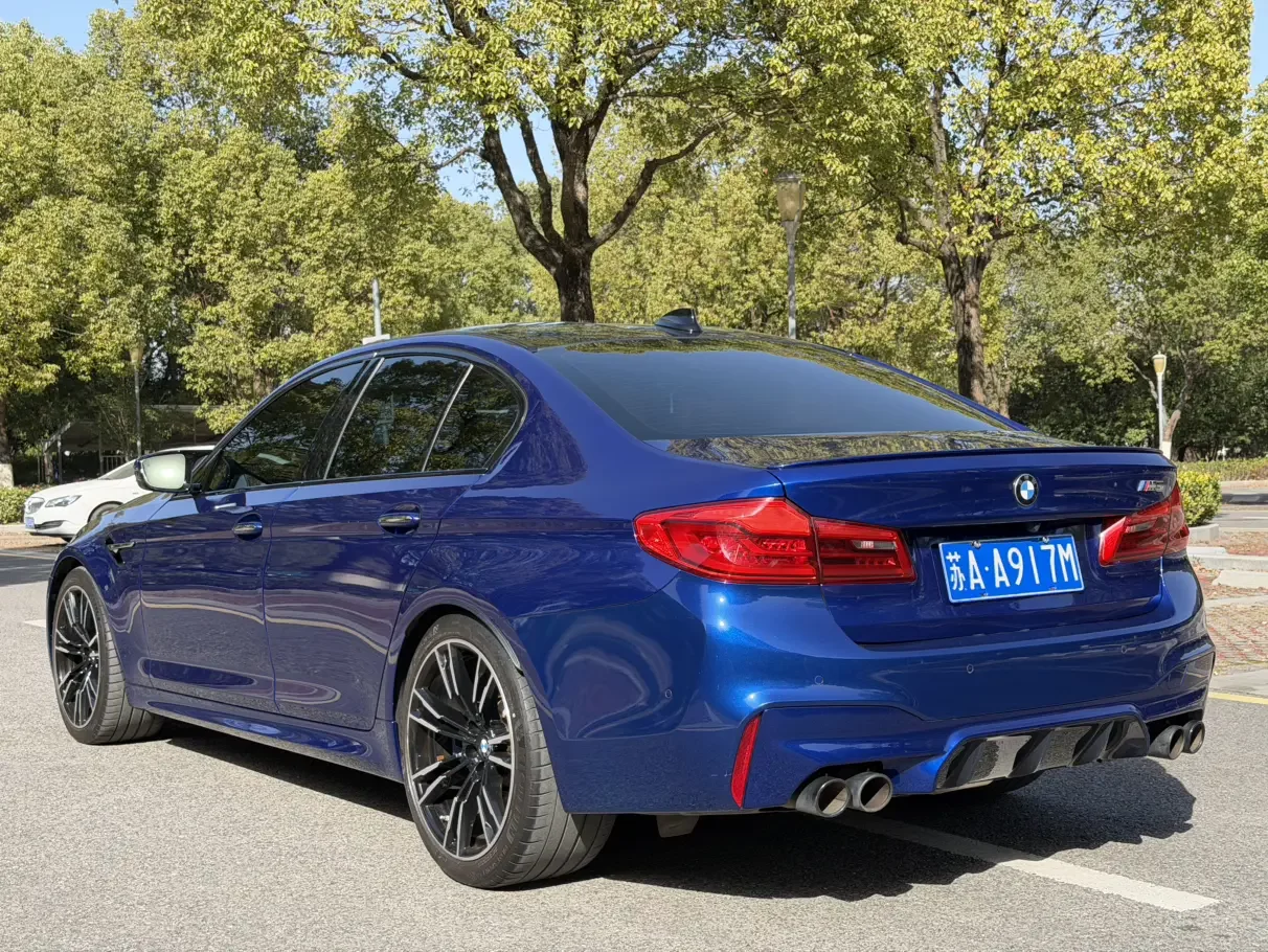 BMW M5