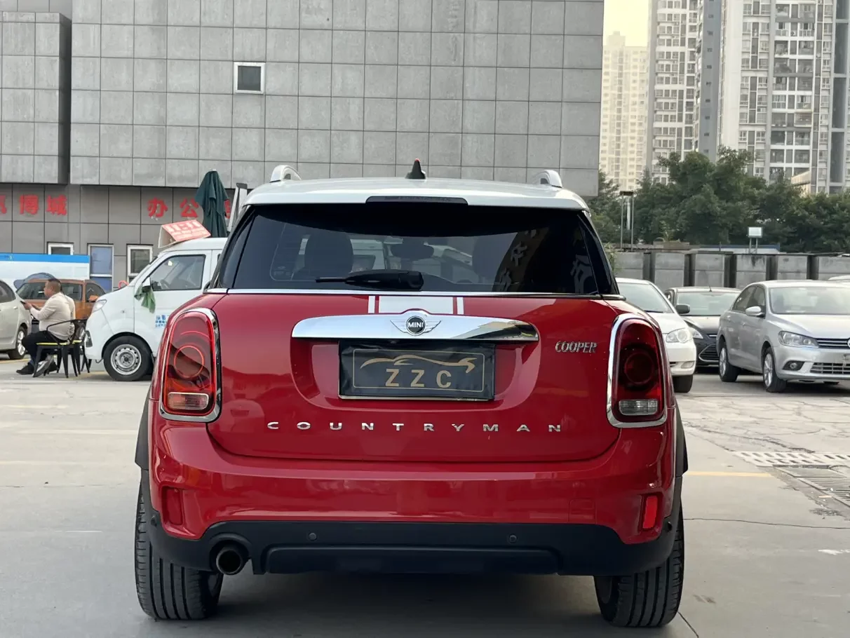MINI COUNTRYMAN