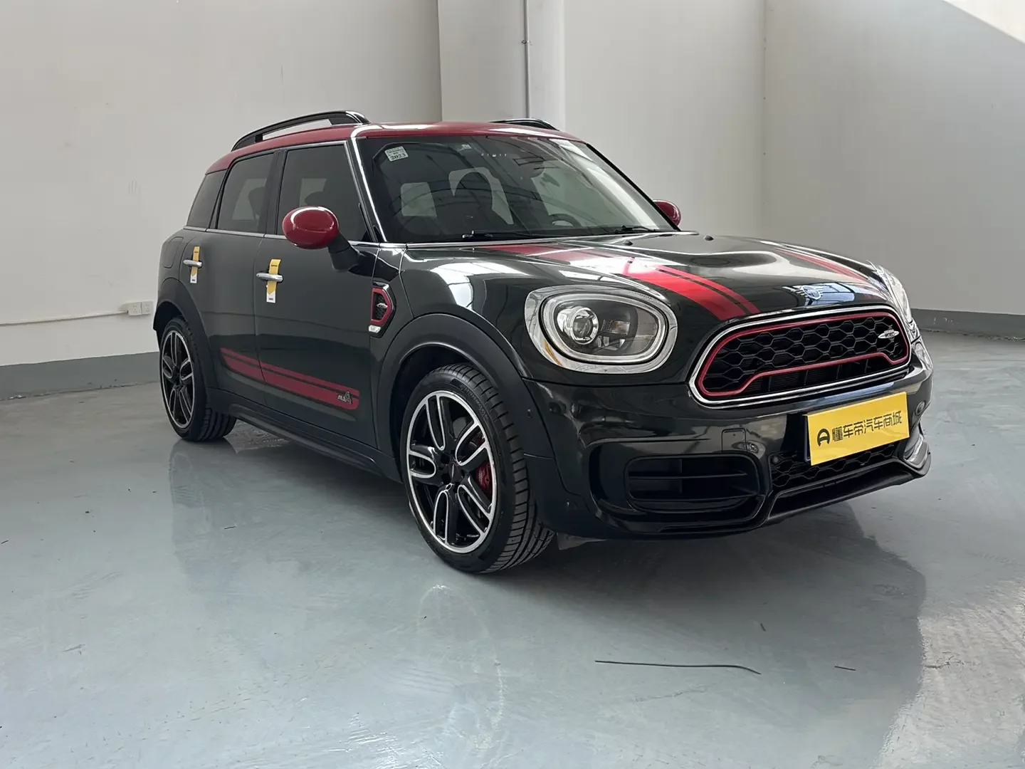 MINI JCW COUNTRYMAN