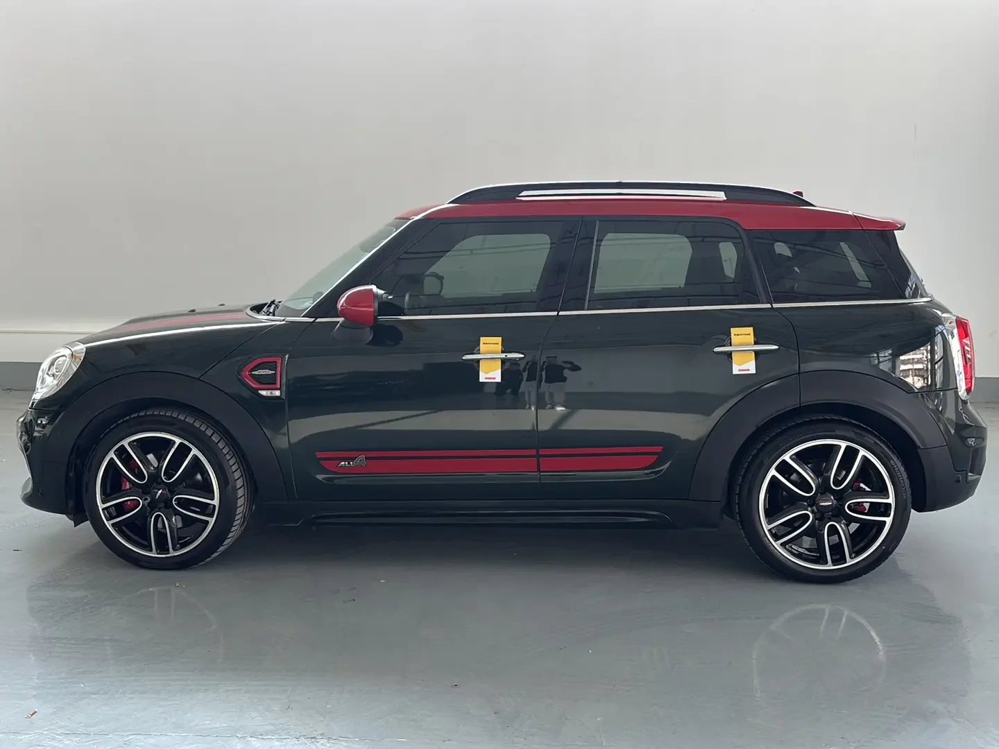 MINI JCW COUNTRYMAN