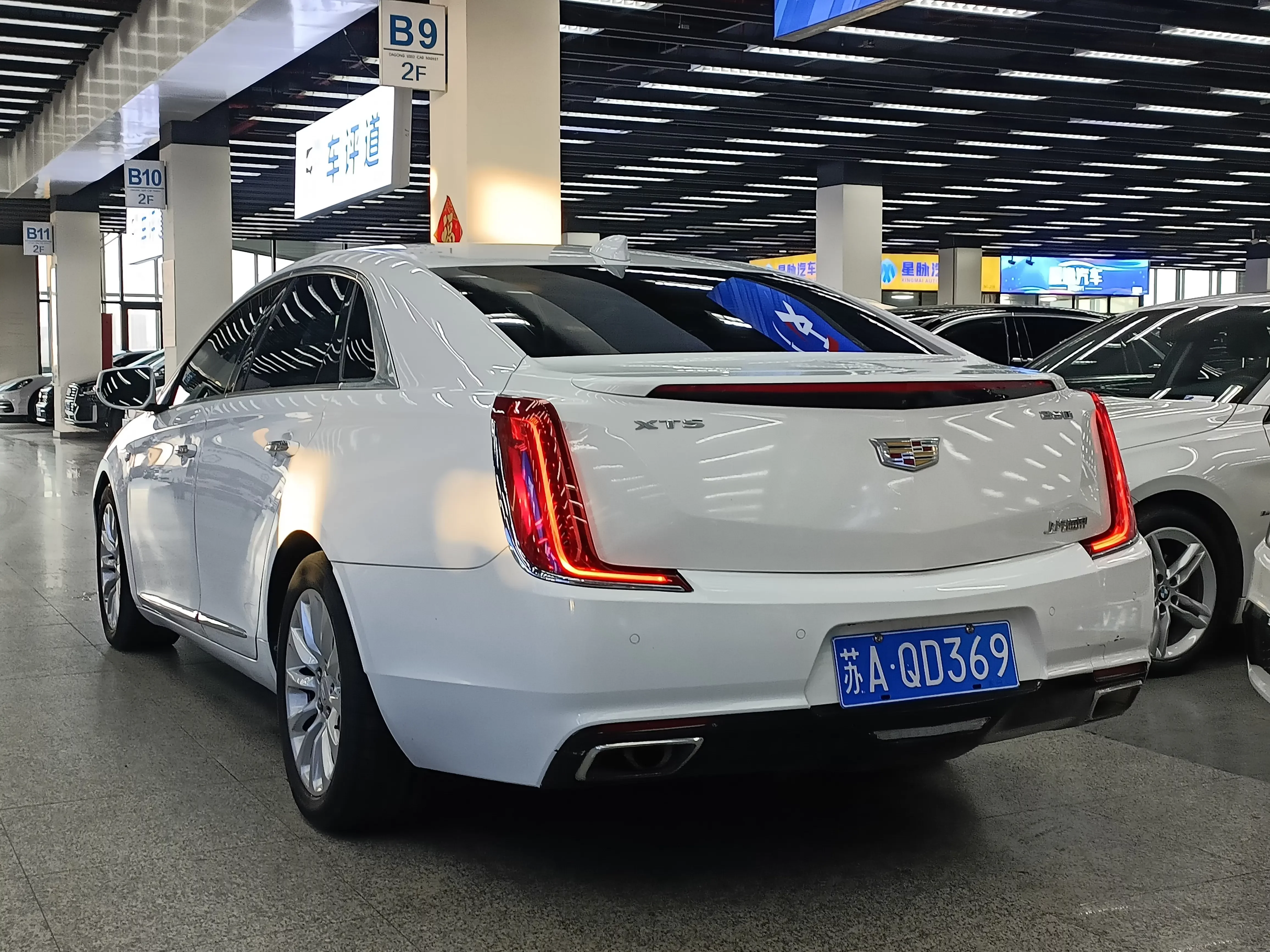 Cadillac XTS