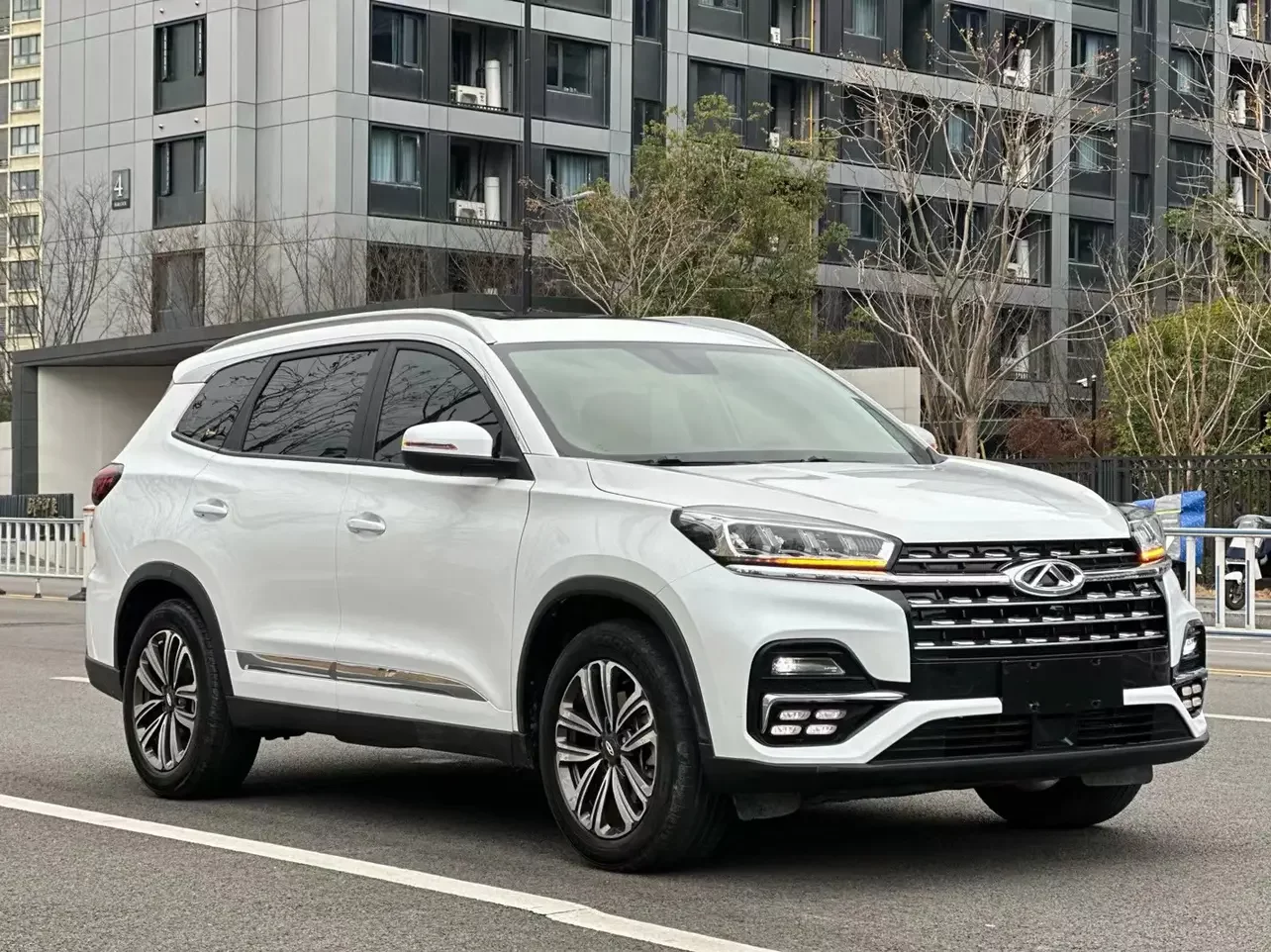 Chery Tiggo 8