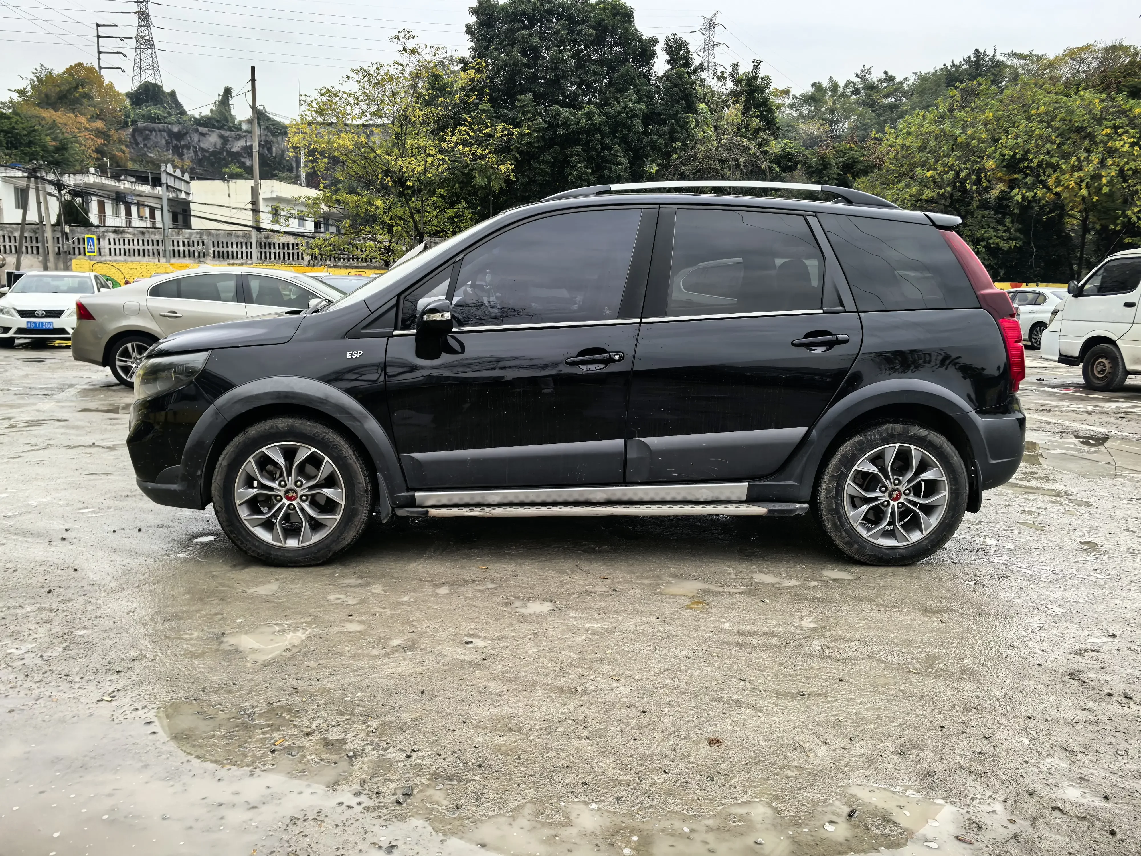 Forthing Jingyi X5