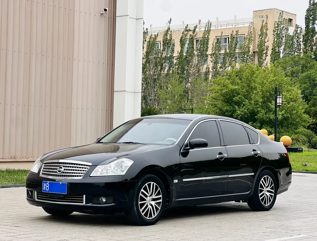 Nissan Elegant