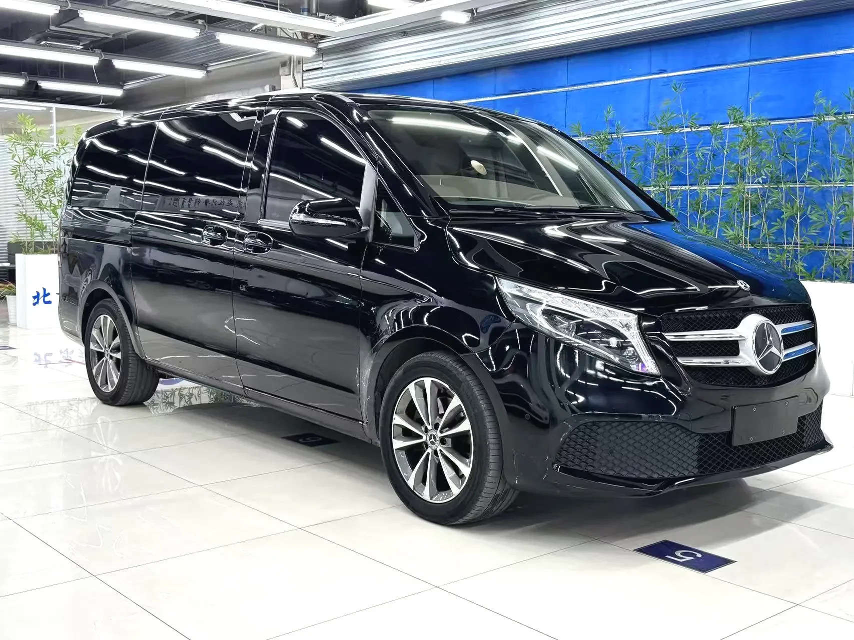 Mercedes-Benz V Class