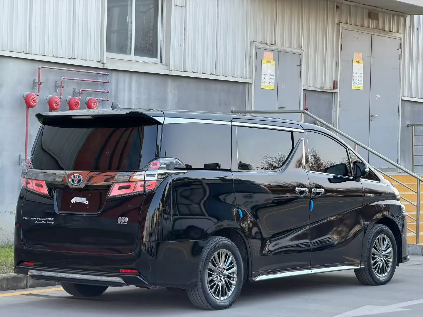 Toyota Crown Wellfire