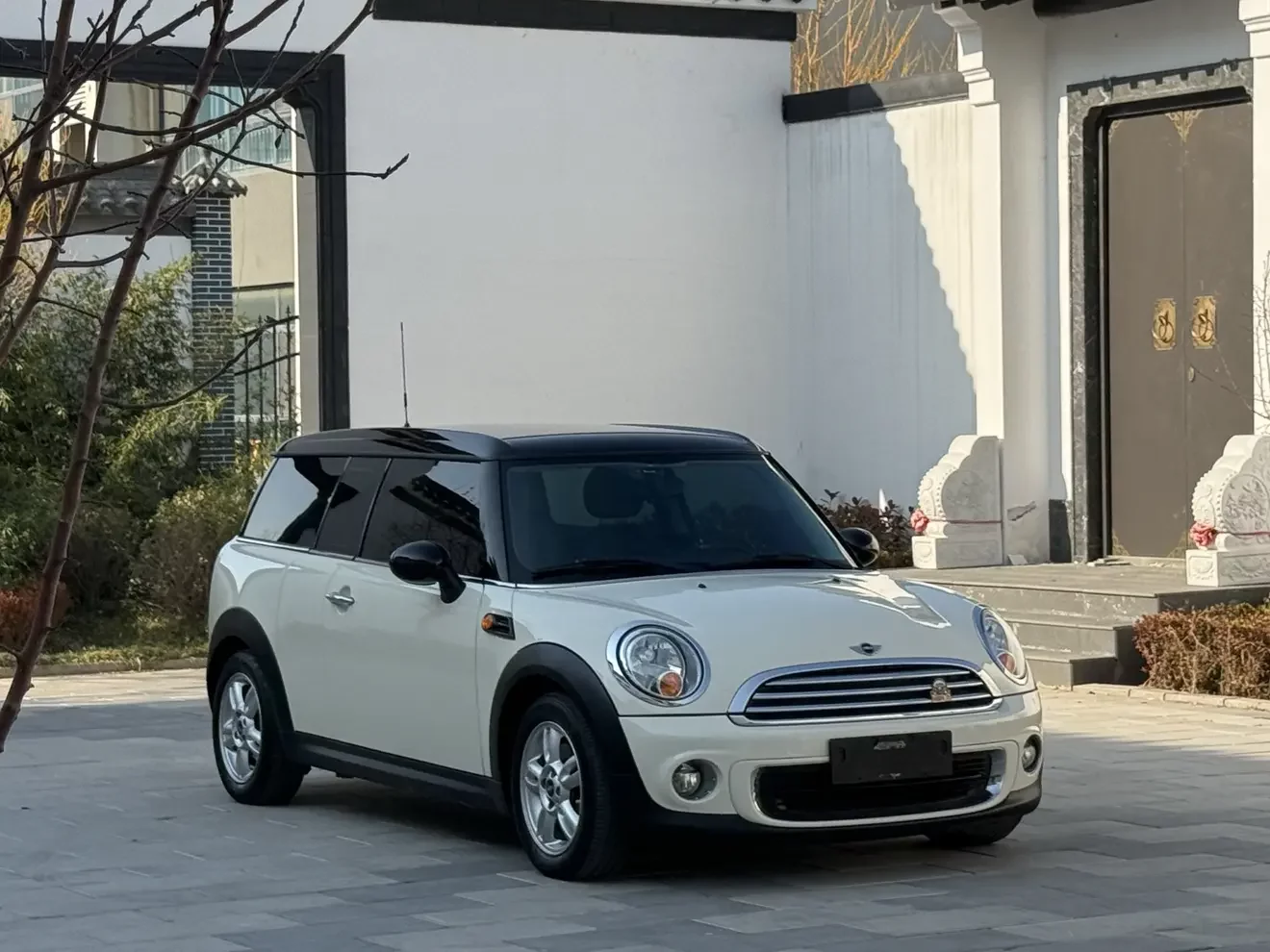 MINI CLUBMAN