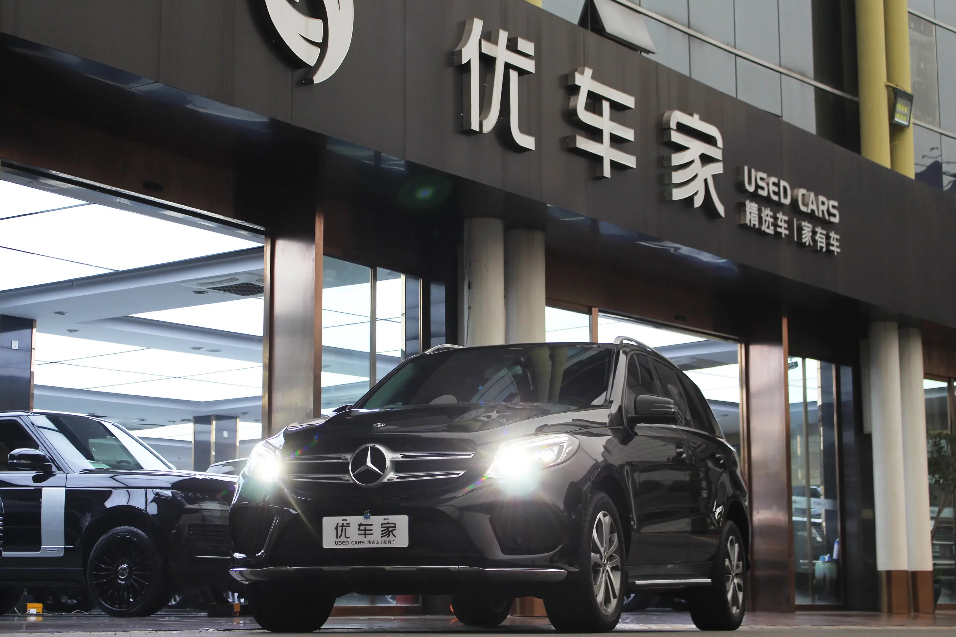 Mercedes-Benz GLE (Imported)
