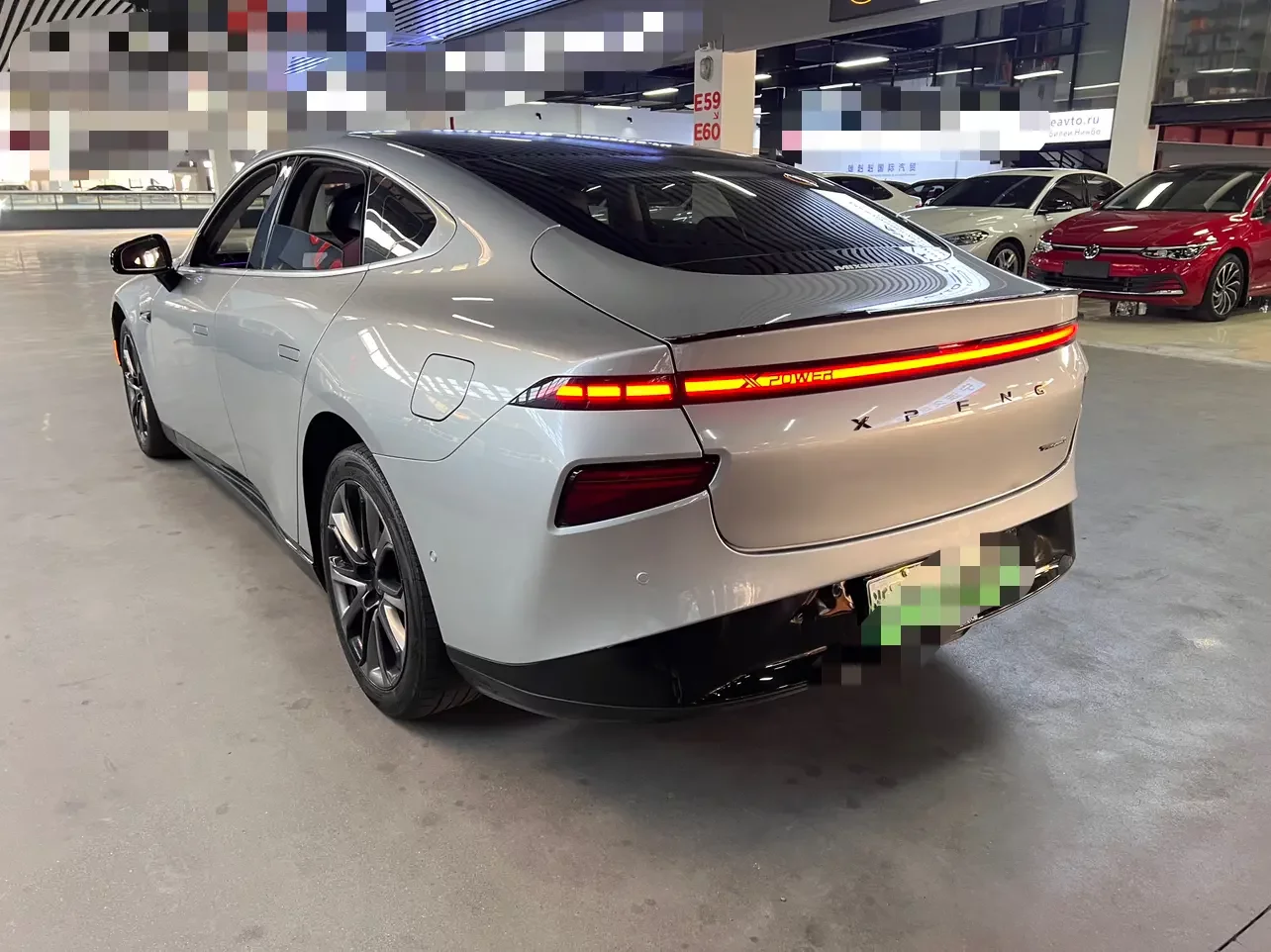 Xpeng P7