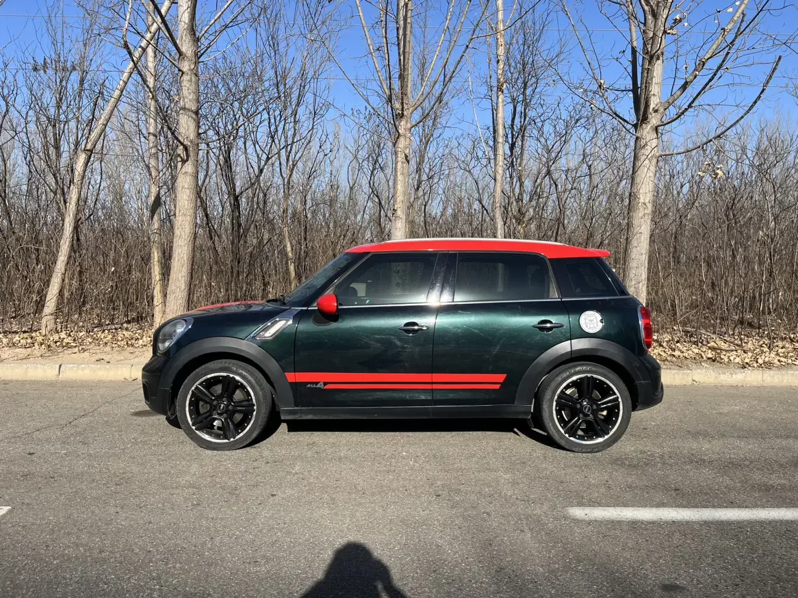 MINI COUNTRYMAN