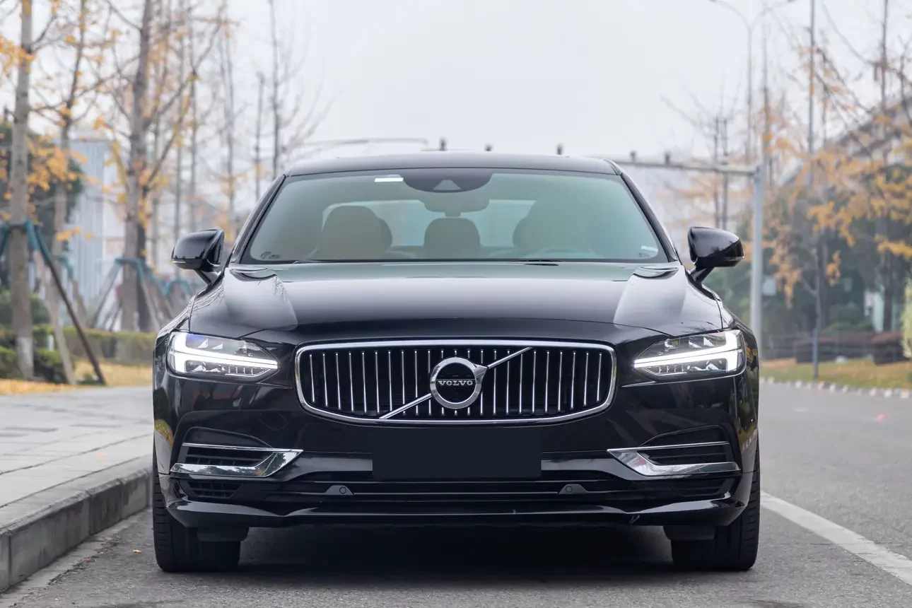 Volvo S90 PHEV