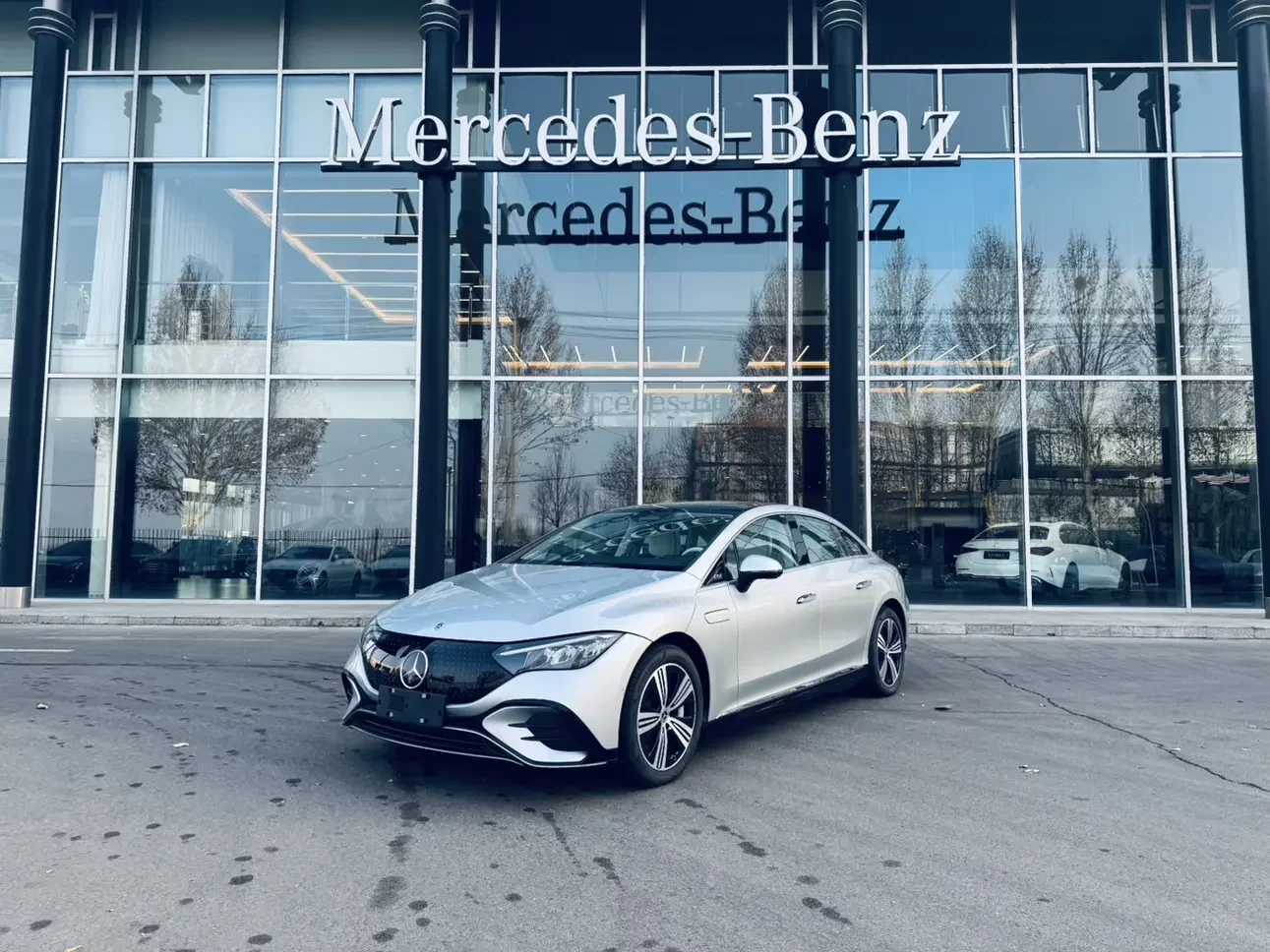 Mercedes-Benz EQE